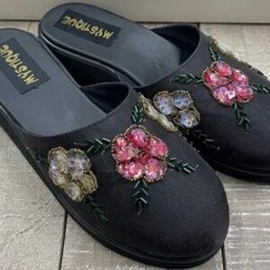 Mystique Shoes size 7